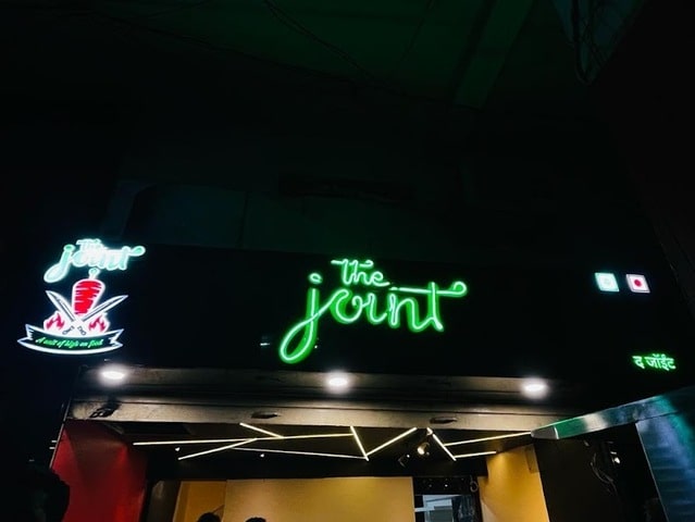 The Joint Shawarma cafe